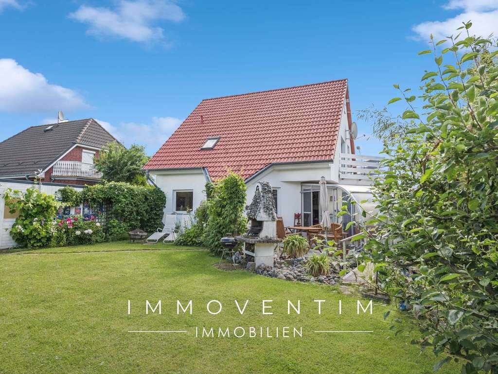Immobilie in Broderstorf - Familienfreundlich wohnen bei Rostock – Einfamilienhaus mit Wintergarten, Garage und Gartenidylle - Bild 0
