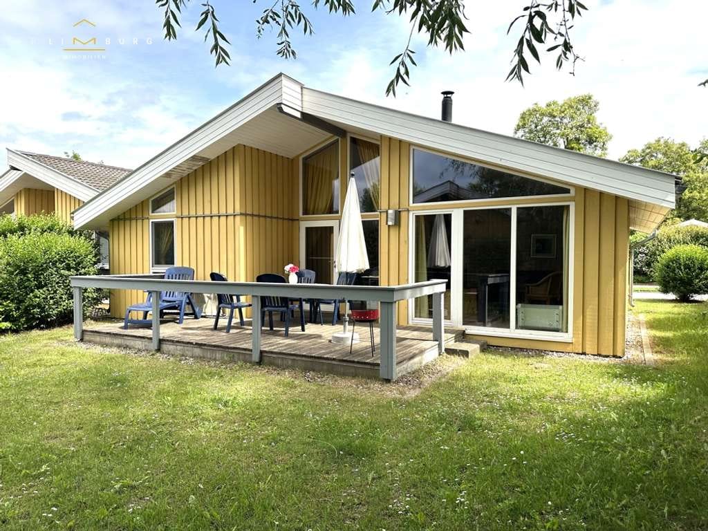 Immobilie in Rechlin - gepflegtes attraktives Ferienhaus Typ Seeschwalbe im Ferienpark Müritz zu verkaufen! - Bild 0