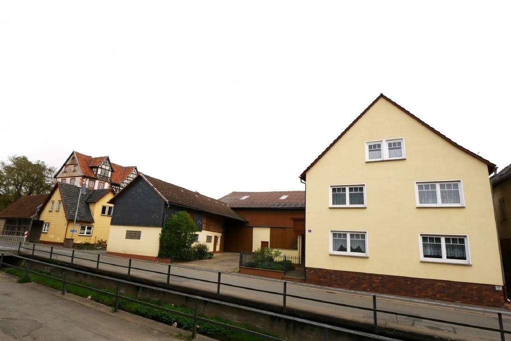 Immobilie in Meeder - Gepflegter Dreiseithof in Meeder mit separatem Gartengrundstück - Bild 1