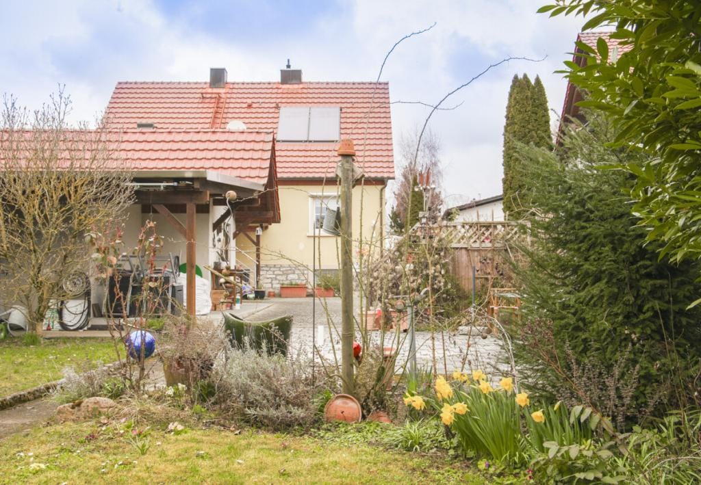Immobilie in Gelchsheim - Wohlfühlhaus mit Charme, großem Garten & Werkstatt - ideal für Familien und Macher - Bild 0