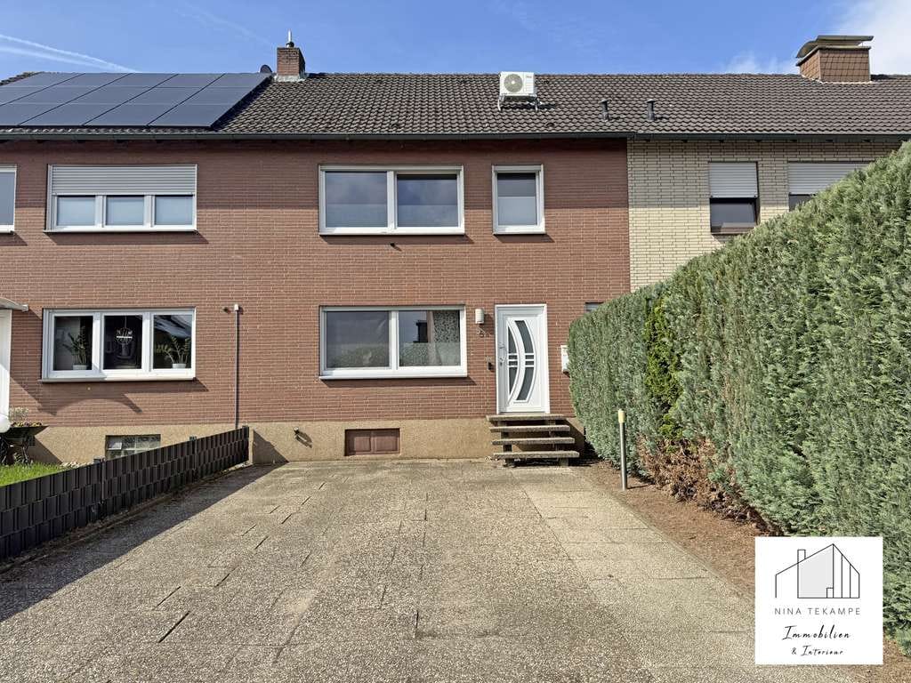 Immobilie in Hamminkeln - Modernisiertes Familienhaus mit Pool, Klimaanlage und viel Platz in ruhiger Lage von Mehrhoog - Bild 1