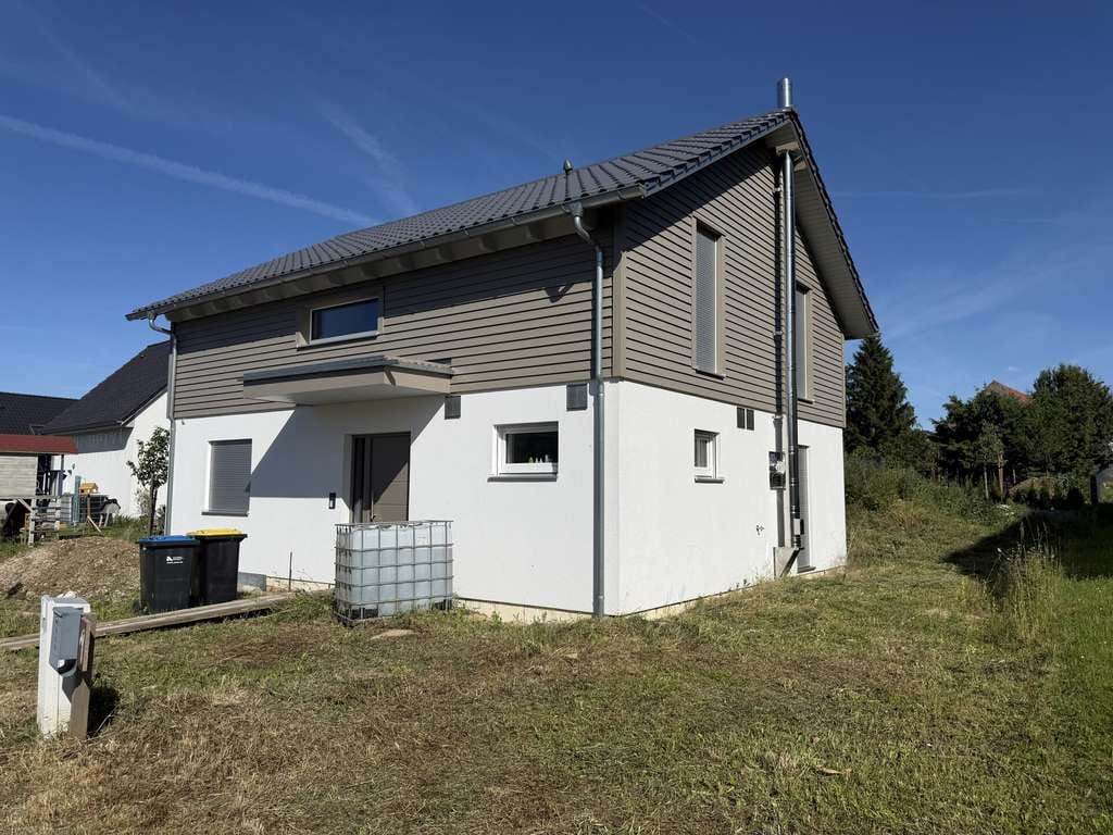 Immobilie in Diera-Zehren - Modernes Familienglück im Grünen – Einfamilienhaus bezugsfertig - Bild 0