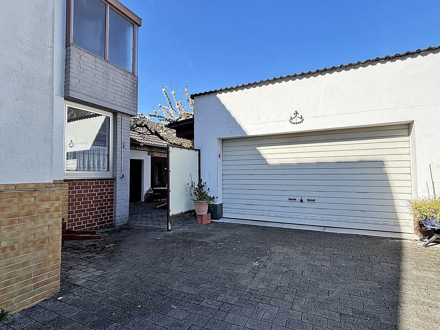 Immobilie in Kahl am Main - Wohlfühlhaus mit herrlichem Garten - Bild 2