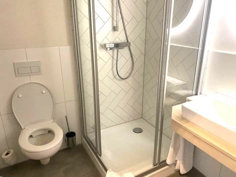 Immobilie in Sindelfingen - Kapitalanleger aufgepasst -Vermietetes Hotelzimmer in beliebter Lage in Sindelfingen - Bild 4