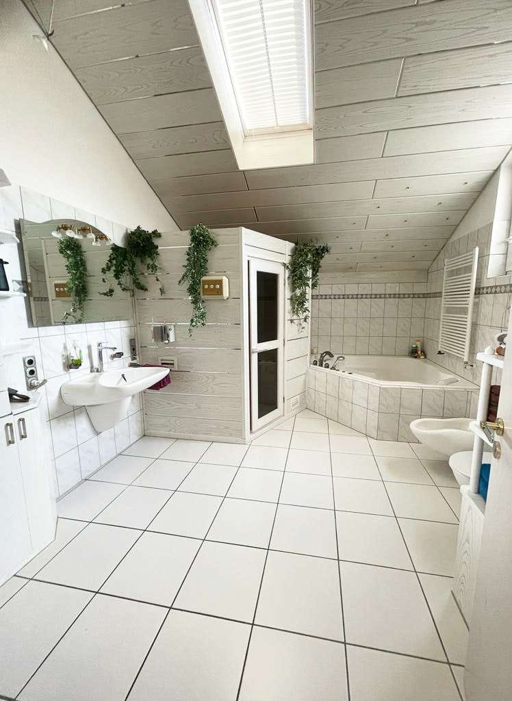 Immobilie in Guldental - Exklusives und großzügiges Wohnen im Renditeobjekt - Bild 4
