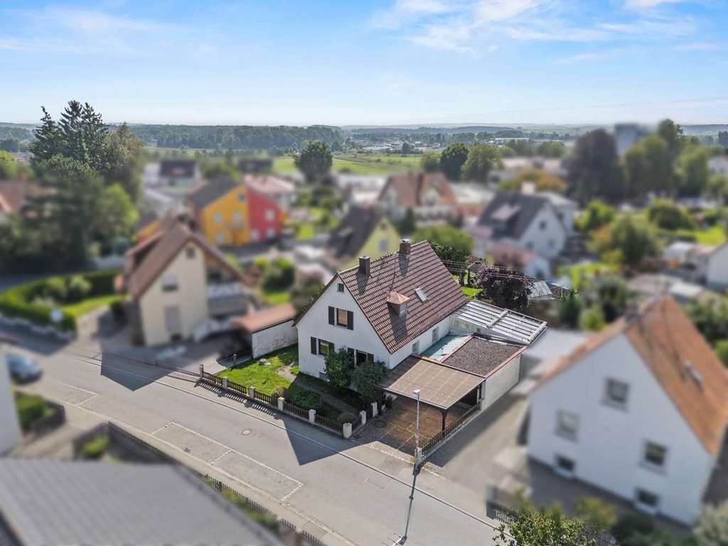 Immobilie in Bad Schussenried - Viel Platz für Ihre Ideen: Einfamilienhaus mit Sanierungspotenzial in Bad Schussenried - Bild 0