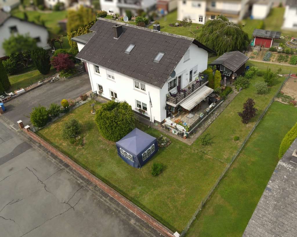 Immobilie in Weilburg - Charmantes 2-3 Familienhaus mit moderner Ausstattung & vielseitigem Nutzungspotenzial - Bild 1