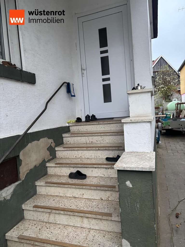 Immobilie in Nidderau - Attraktives 2 Wohneinheiten, Entwicklungspotenzial in ruhiger Lage nahe Karben - Bild 1