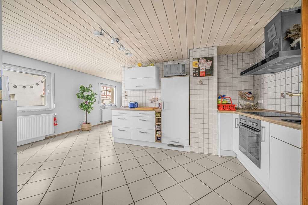 Immobilie in Herxheim - Einfamilienhaus in zweiter Reihe in Herxheim – Alternative zur Wohnung mit Terrasse und Gartenanteil - Bild 2