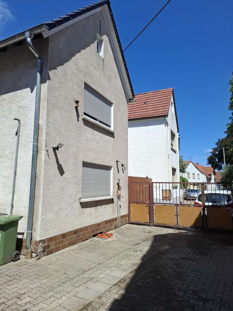 Immobilie in Gimbsheim - Einfamilienhaus mit ausbaufähiger ELW oder Gewerbe - Bild 0