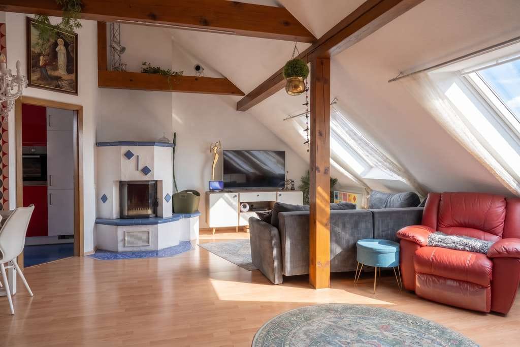Immobilie in Mandelbachtal - Kapitalanlage & Eigennutzung vereint – Zweiparteienhaus in ruhiger Lage von Mandelbachtal! - Bild 1