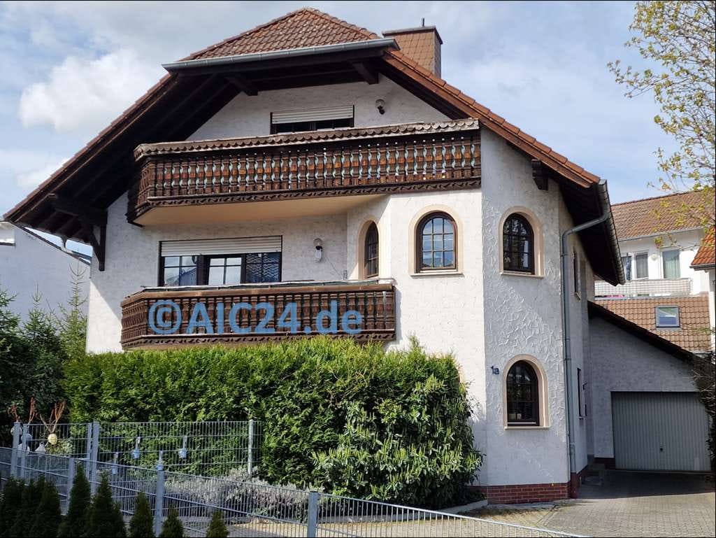 Immobilie in Kelsterbach - Mehrfamilienhaus mit Potential in S-Bahnhofsnähe (neuw. Gasbrennwertheizung) - Bild 0