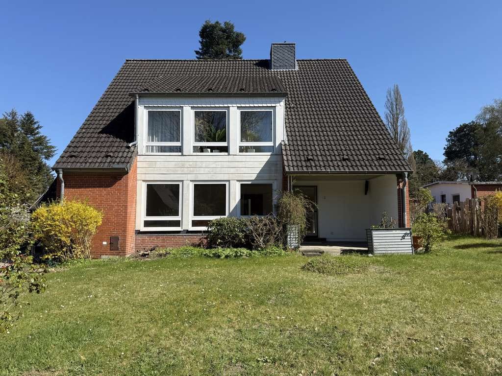 Immobilie in Malente - Großes Wohnhaus mit vielen Nutzungsmöglichkeiten, Bad Malente - Bild 0