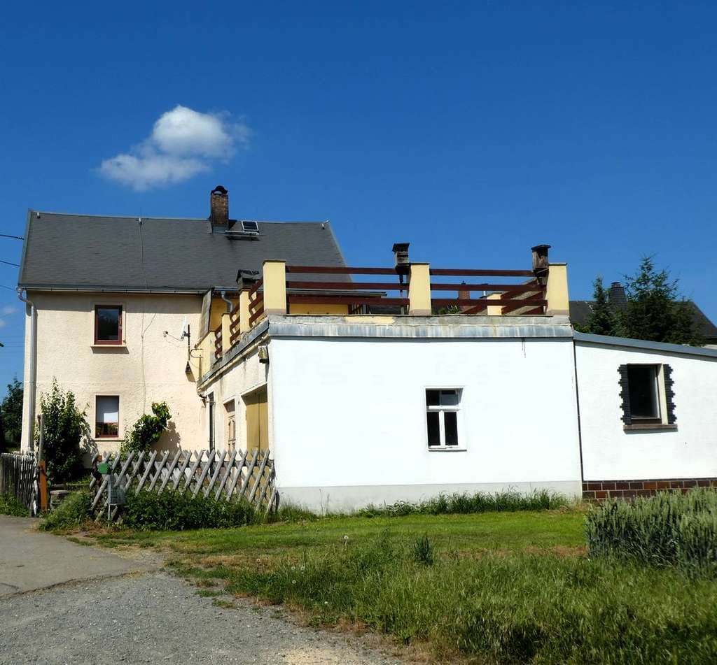 Immobilie in Mohlsdorf-Teichwolframsdorf - GEMÜTLICHES EFH MIT GROßER SONNENTERRASSE UND WALDBLICK IN IDYLLISCHER RANDLAGE! - Bild 1