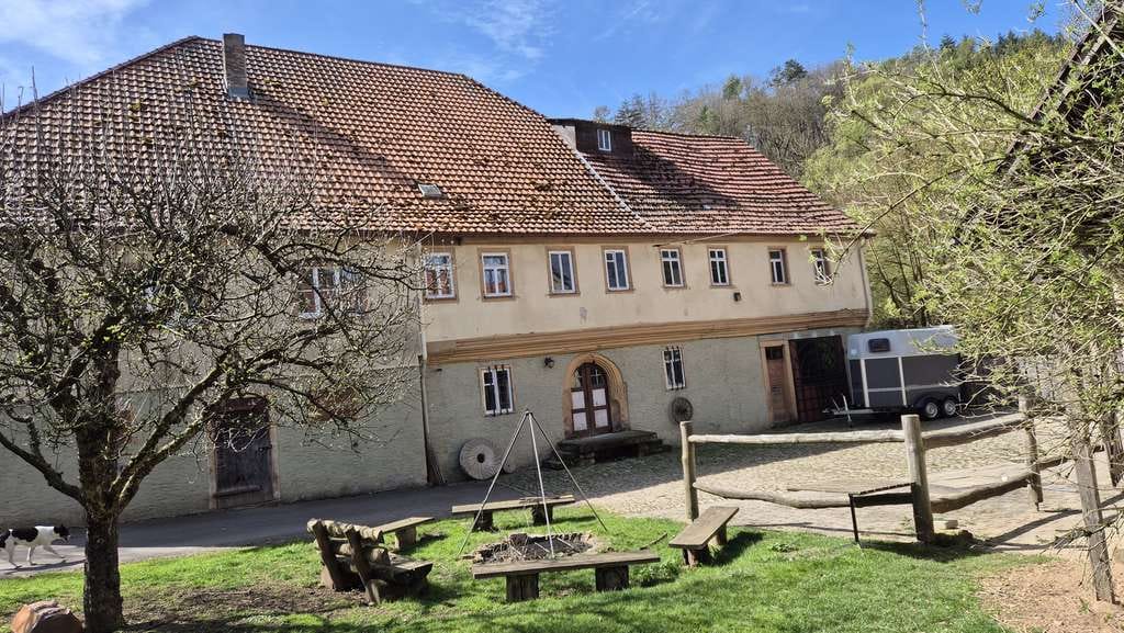 Immobilie in Königheim - Viel Platz für Pferdebesitzer und Selbstversorger - Bild 4