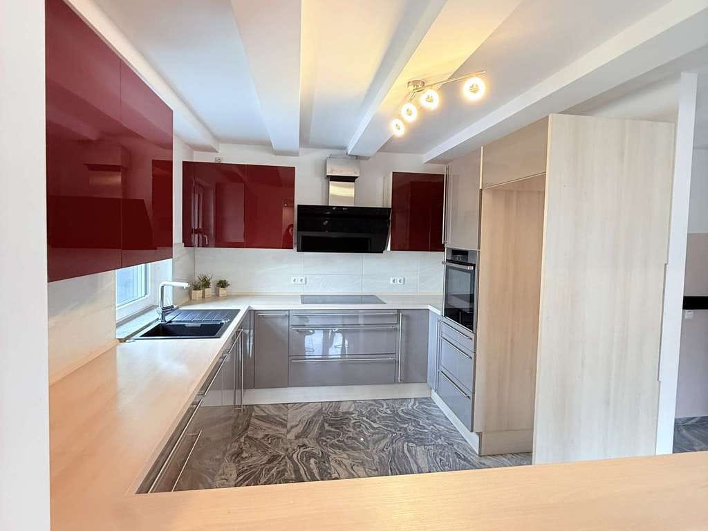 Immobilie in Pfaffing - Luxuriöser Wohntraum mit riesiger Dachterrasse - Bild 1