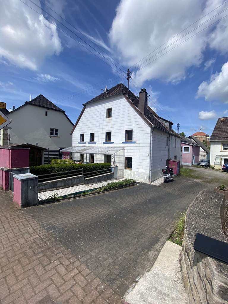 Immobilie in Steinbach am Glan - Einfamilienhaus mit kleinem Garten - Bild 0