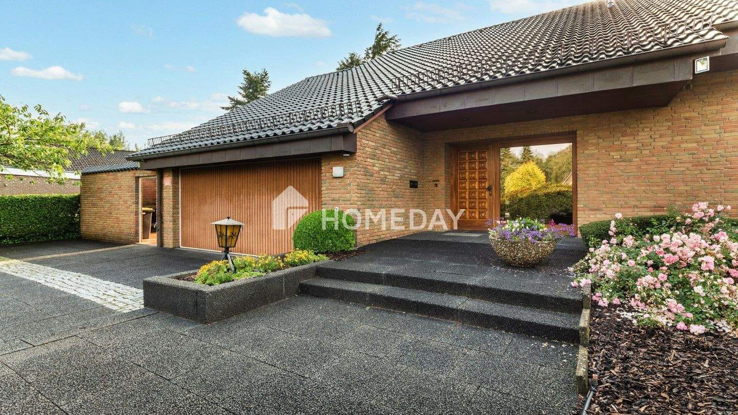 Immobilie in Kropp - Exklusives Haus mit 2 Einheiten, 377 m² Wohnfläche und Gartenparadies - ideal für Wohnen & Arbeiten - Bild 4