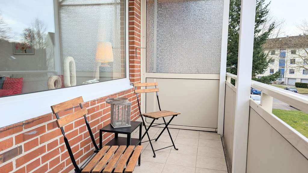 Immobilie in Schwarzenbek - Bezugsfreie 2-Zi.-Wohnung mit Balkon & Garage - ideal für Eigennutzer oder Kapitalanleger - Bild 3