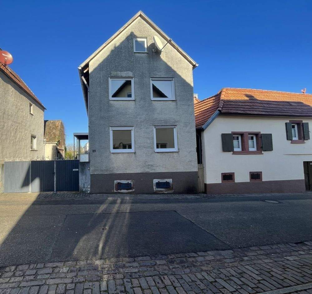 Immobilie in Rhodt unter Rietburg - Einfamilienhaus mit Garten - Ihr neues Zuhause in Rhodt - Bild 1