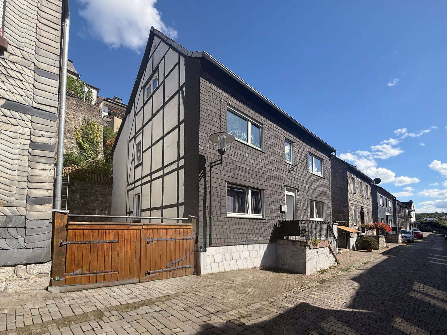 Immobilie in Arnsberg - Kapitalanleger aufgepasst: Zweifamilienhaus in der Altstadt von Arnsberg - Bild 1