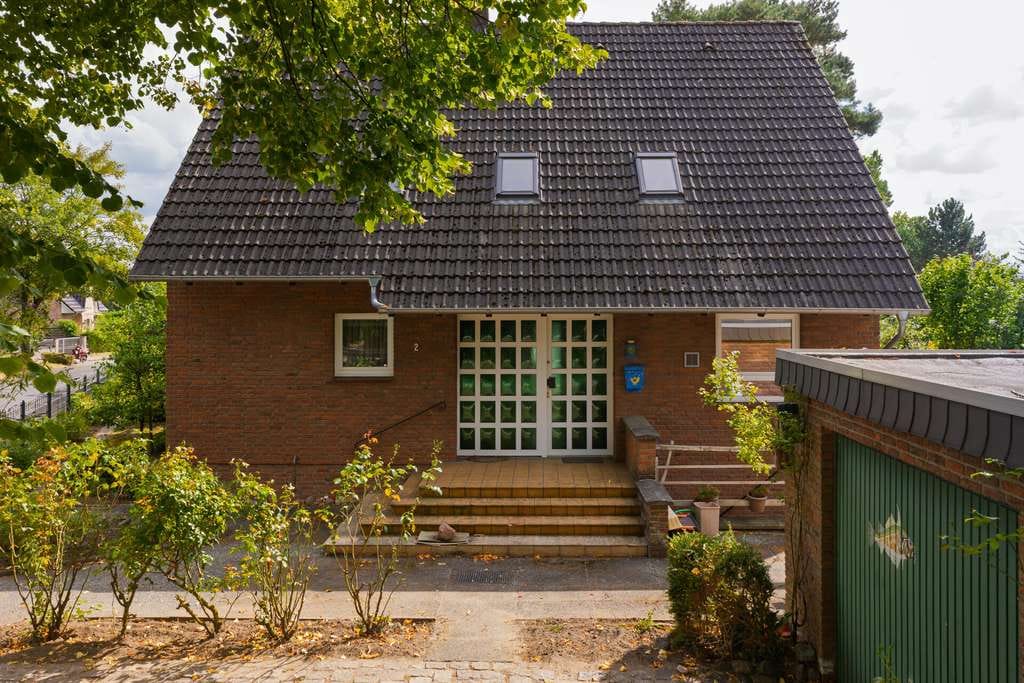 Immobilie in Timmendorfer Strand - Familienfreundliches Einfamilienhaus in Timmendorfer Strand mit 5 Zimmern, Keller, Garten und Garage - Bild 1