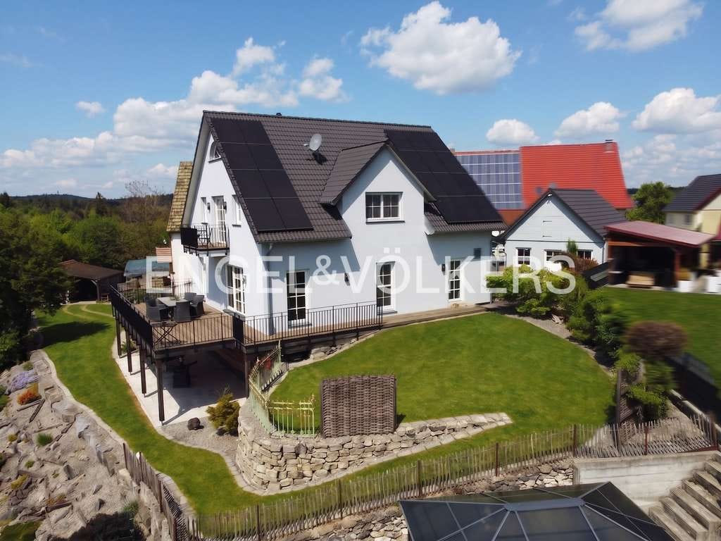 Immobilie in Adelmannsfelden - Exklusives KfW-40-EFH & hist. Schulgebäude in traumhafter Naturkulisse - modernes Wohnen im Landh... - Bild 3