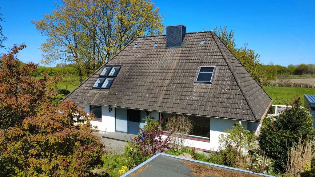 Immobilie in Appen - Architektenhaus am Feldrand – Wohnen zwischen Natur, Ruhe und Hamburg - Bild 0