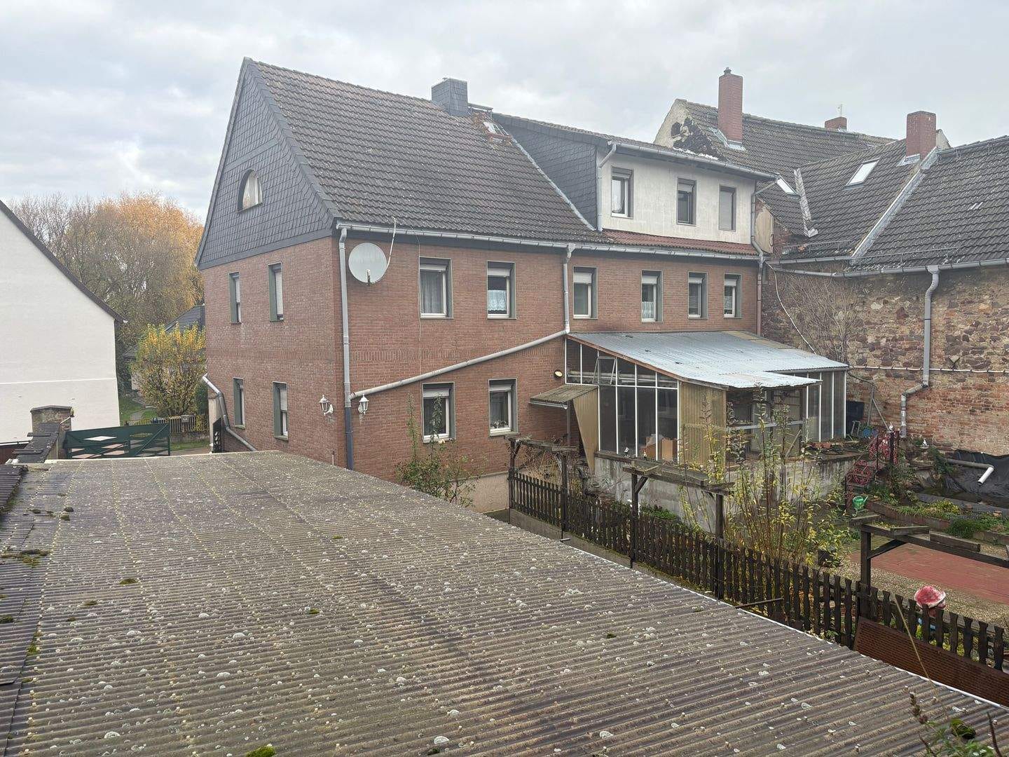 Immobilie in Hohe Börde - 4-Familienhaus mit Nebengelass - Bild 2