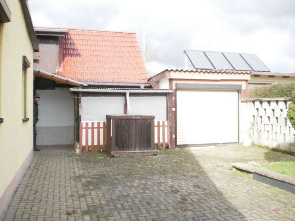 Immobilie in Wallhausen - Teilsanierte Doppelhaushälfte in Wallhausen - Bild 2