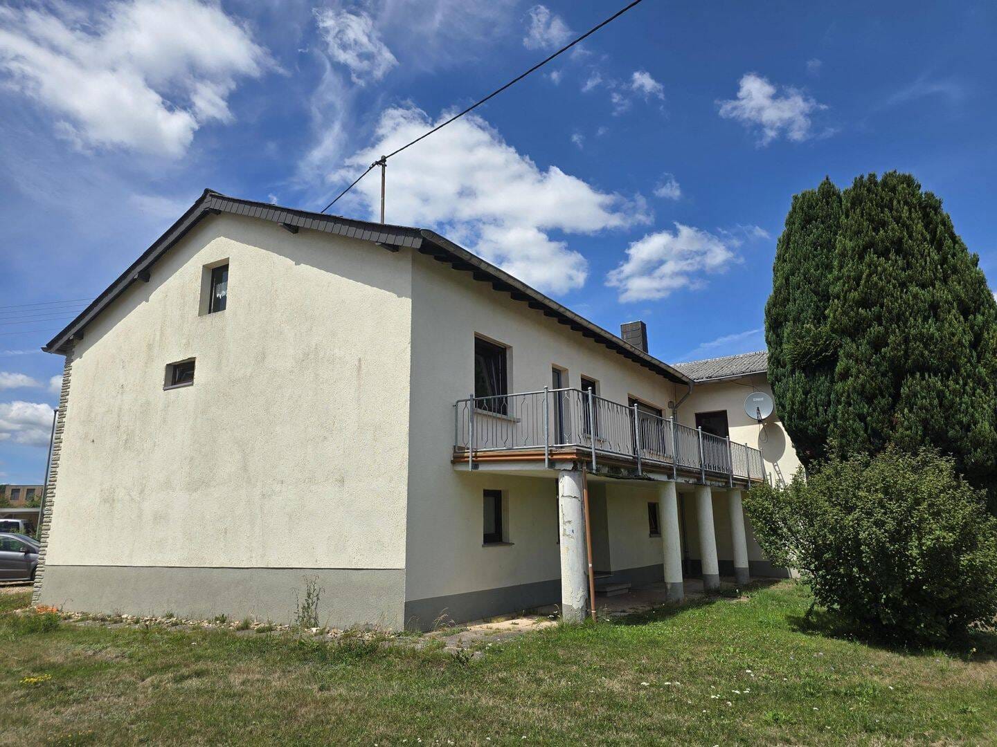 Immobilie in Nohfelden - Freistehendes, renoviertes Einfamilienhaus mit großem Grundstück in ruhiger Lage von Nohfelden-OT - Bild 1
