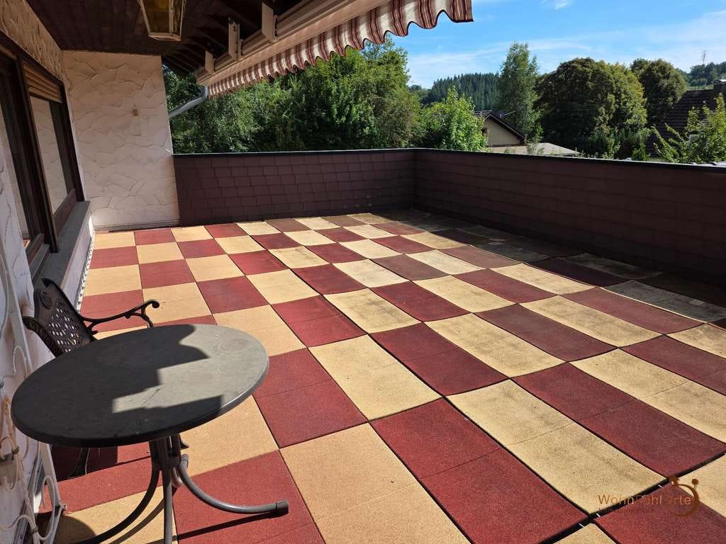 Immobilie in Neitersen - Großes EFH mit Einliegerwohnung in sehr ruhiger Lage - Bild 2
