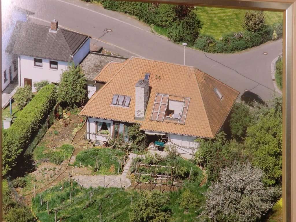 Immobilie in Ebern - Viel Freiraum in Ebern: Großzügiges Mehrfamilienhaus mit 13 Zimmern - Bild 0