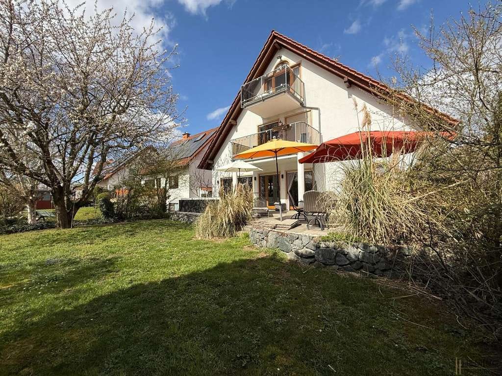 Immobilie in Essenheim - HEMING-IMMOBILIEN -  großes EFH in Feldrandlage - Sommer 2026 einziehen - Bild 0