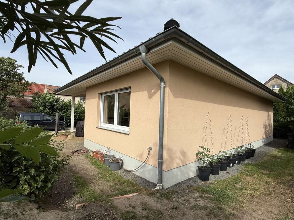 Immobilie in Hirschfeld - Moderner Bungalow in ruhiger Grünlage – hochwertiges Wohnen auf großzügigem Grundstück in Hirschfeld - Bild 1