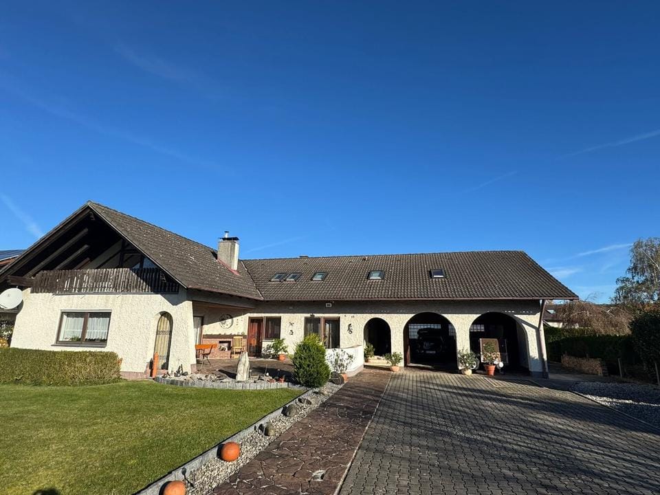 Immobilie in Klosterlechfeld - Großes Zweifamilienhaus in Klosterlechfeld - Top Lage - Bild 0
