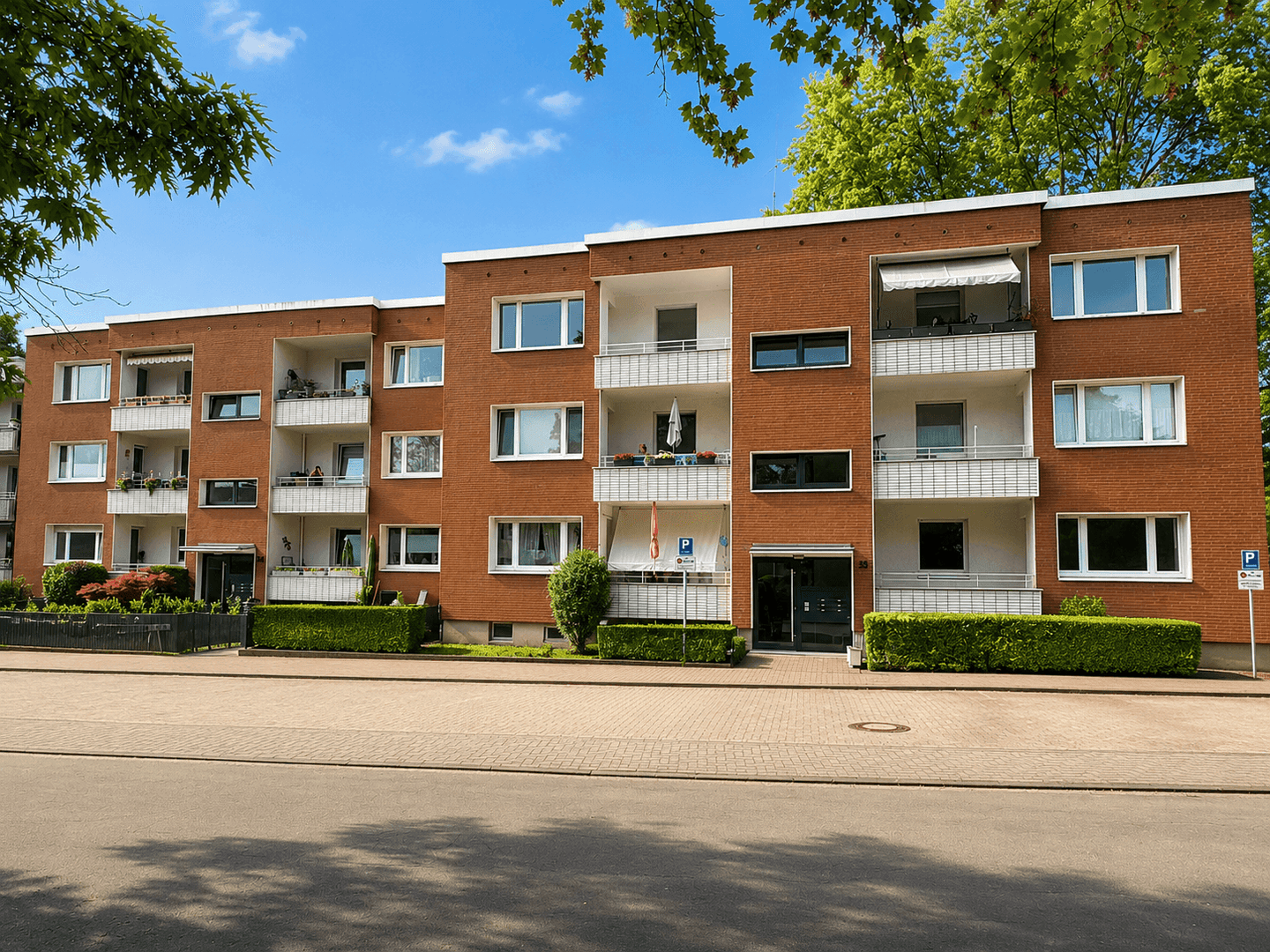 Immobilie in Hünxe - Vermietete 3-Zimmer-ETW | Gartenanteil, Stellplatz & neue Heizung | Hünxe - Bild 0