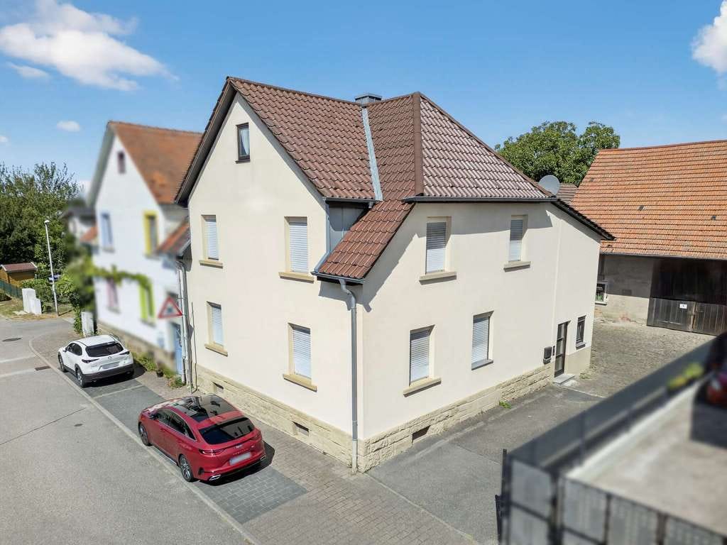 Immobilie in Neulingen - 2-Familienhaus mit großer Scheune und vielseitigem Potenzial - Bild 0