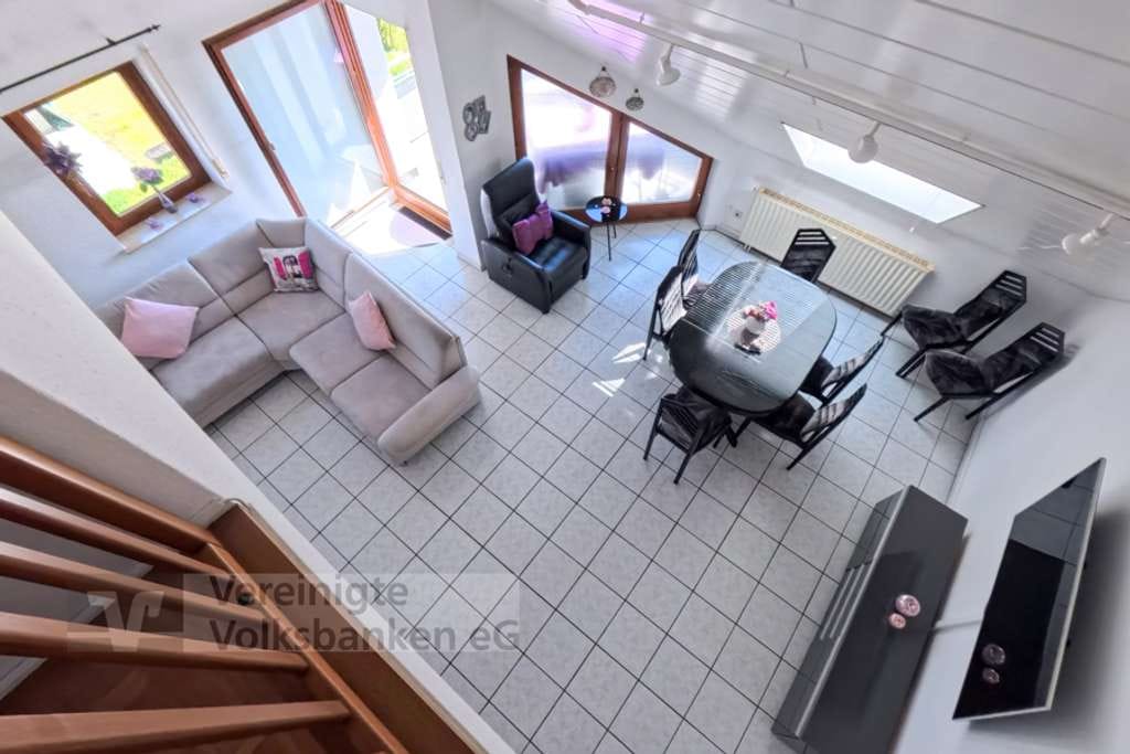 Immobilie in Walddorfhäslach - Lichtdurchflutete Maisonette mit stilvoller Galerie und 2 Autoabstellplätzen sucht Familie . - Bild 4