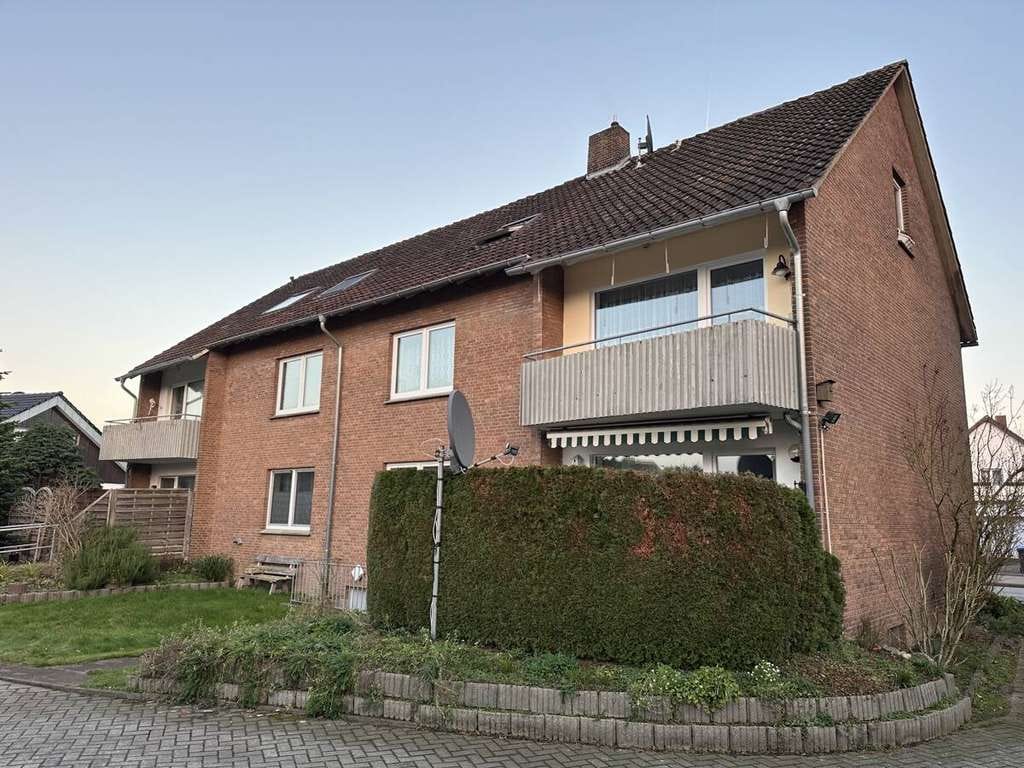 Immobilie in Versmold - Eigennutzung oder Anlageobjekt - im Zentrum von Versmold - EG Wohnung, 3 Zimmer, 78 m² Wfl., Garage - Bild 1
