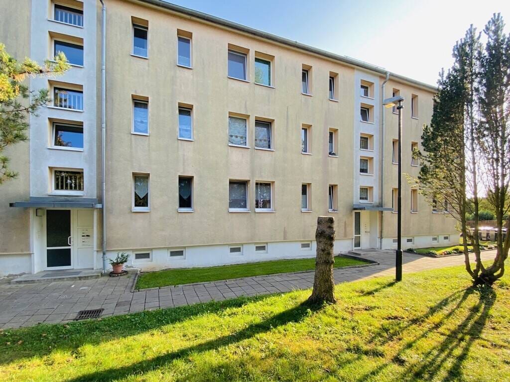 Immobilie in Nessetal - Ruhig wohnen, sicher investieren: Vermietete 4-Zimmer-Wohnung in idyllischer Lage - Bild 2