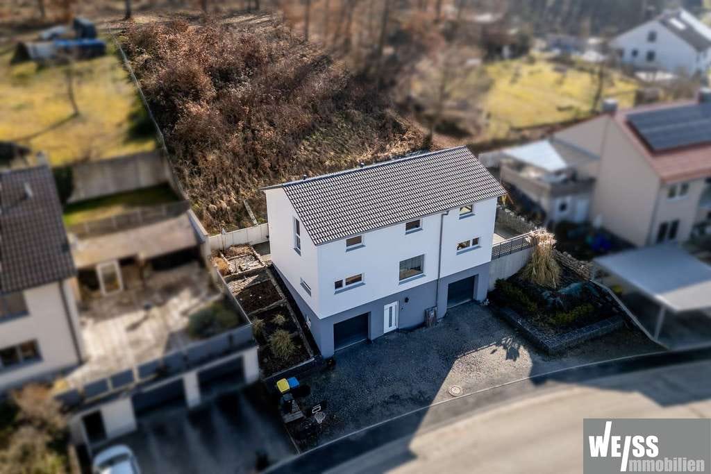 Immobilie in Werneck - Energieeffizientes Einfamilienhaus aus 2021 in Werneck-Schraudenbach - Bild 2