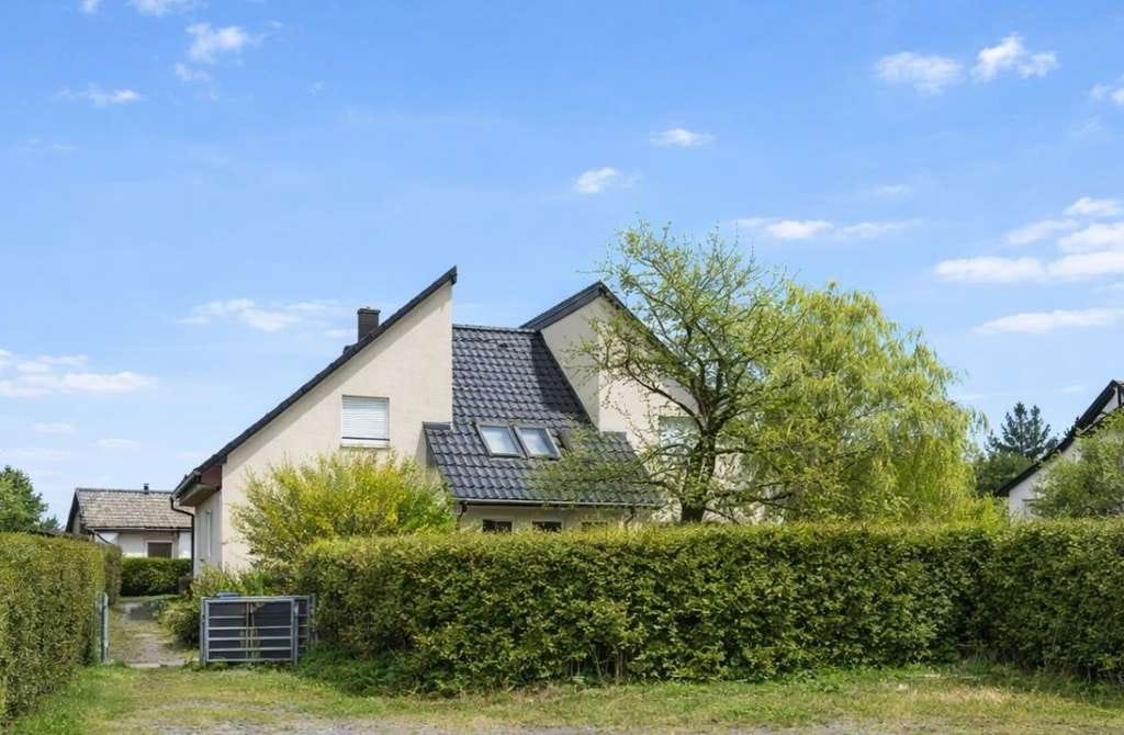 Immobilie in Gornau - Zukunftssicheres Traumhaus für junge Familien in Gornau - aktuell vermietet - Bild 1