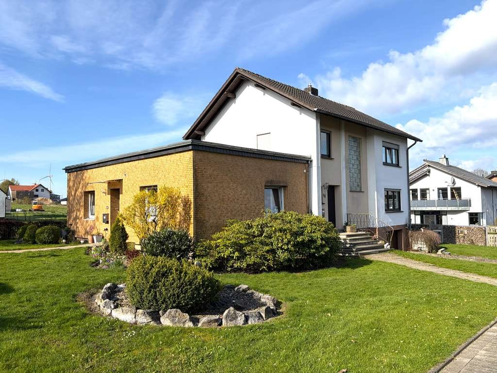 Immobilie in Marsberg - *** Schönes Einfamilienhaus mit separater Wohnung in Marsberg - Meerhof*** - Bild 4