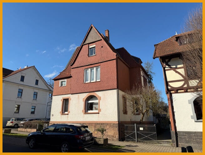 Immobilie in Alsfeld - STILVOLLES EIGENHEIM IN DER STADTMITTE!
KEINE KÄUFERPROVISION! - Bild 3