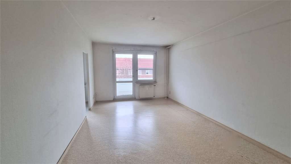 Immobilie in Chemnitz - ***Kapitalanlage 2-Raum Wohnung mit Balkon und PKW Stellplatz - vermietet *** - Bild 1