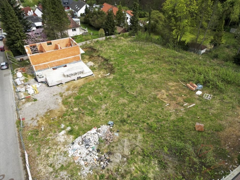 Immobilie in Aystetten - Hochwertige NEUBAUTEN:
 2 LUXUS-Doppelhaushälften - Bild 1