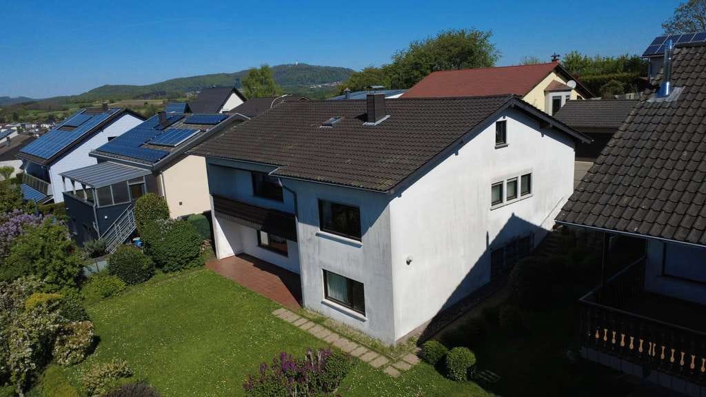 Immobilie in Marpingen - freistehendes Einfamilienhaus in Marpingen mit tollem Ausblick sucht neue Eigentümer - Bild 3
