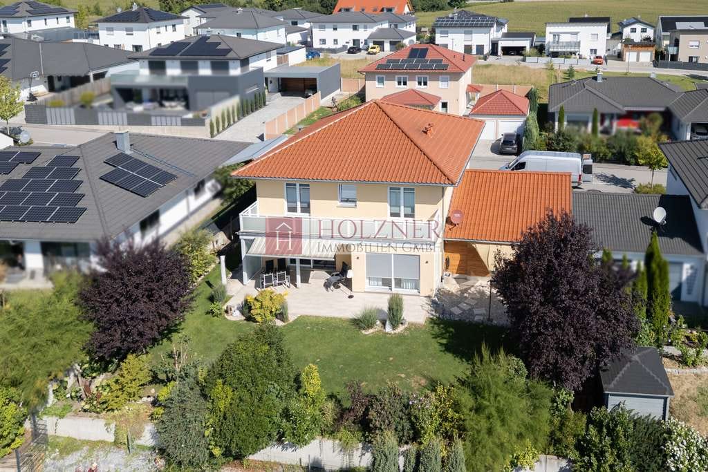 Immobilie in Weng - Energieeffiziente Einfamilienhäuser zu verkaufen in Weng – moderne Immobilie im Landkreis Landshut O - Bild 0