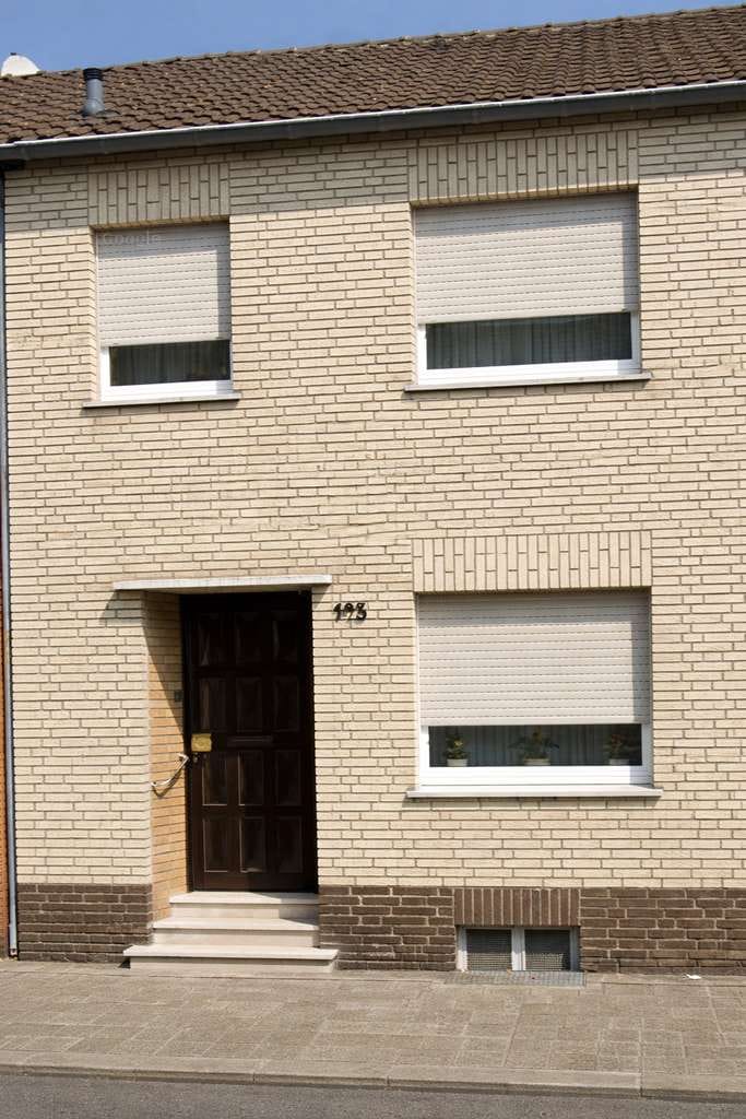 Immobilie in Kevelaer - :::::GUT GEBRAUCHT...UND NOCH ZU HABEN... REIHENMITTELHAUS IN ZENTRALER LAGE VON kEVELAER::::: - Bild 0